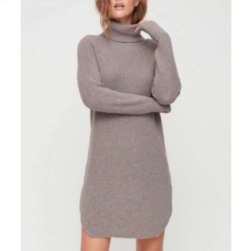 Aritzia Wilfred Free Sweater dress size S